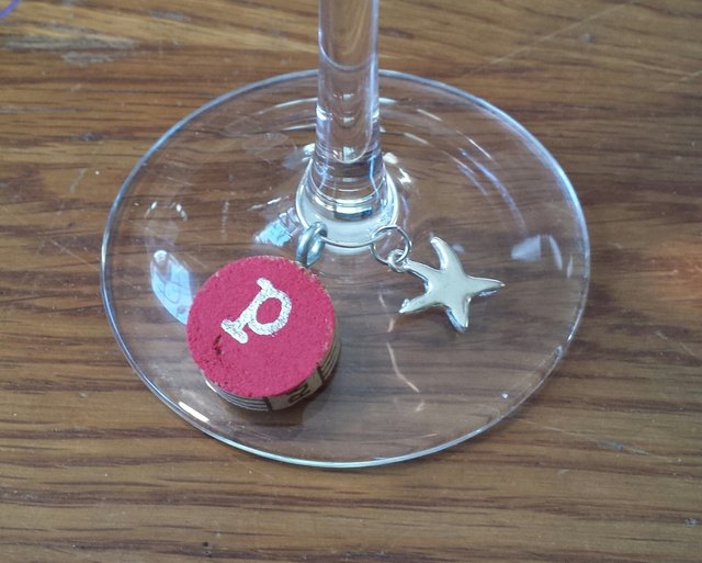 wine glass charms cork